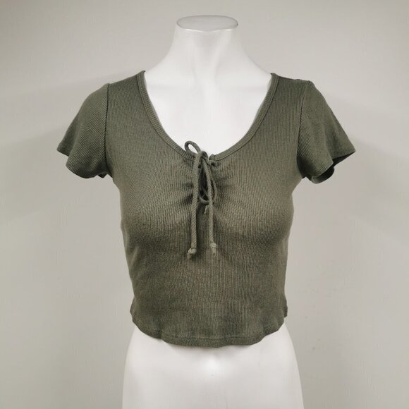 BOZZOLO Tie  Front Crop Top - Picture 1 of 3
